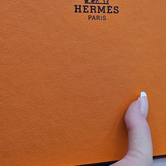 Authentic Hermès Gift Box (Empty) - Picture 5 of 7
